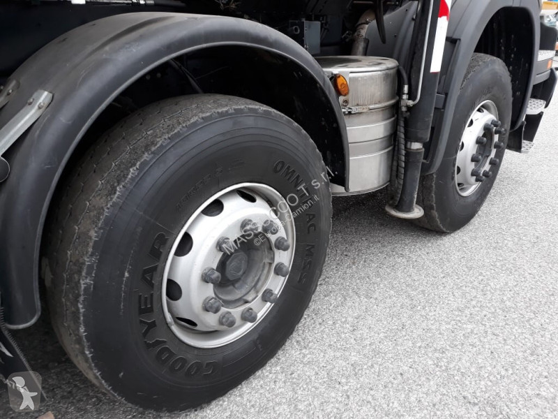 شاحنة Scania P420 8X4