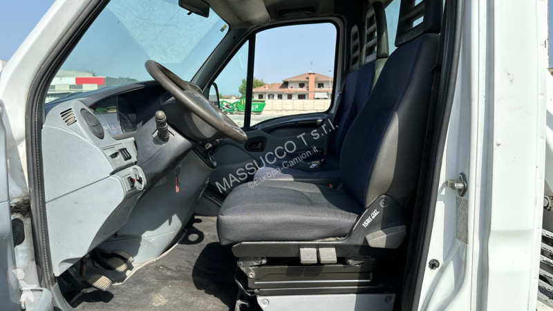 شاحنة Iveco - 29L 12