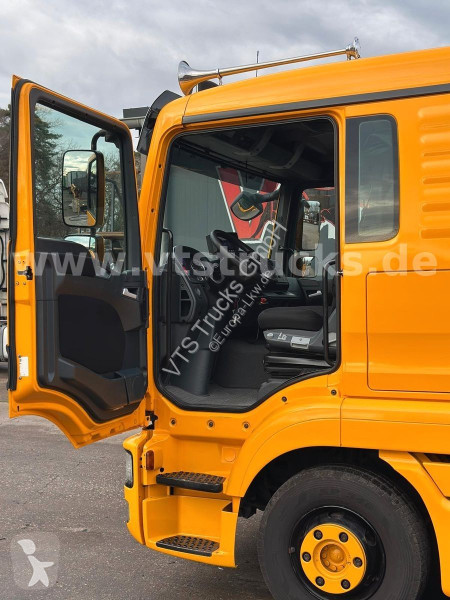 شاحنة MAN 8.220 4x2 Autotransporter 7,5 t.