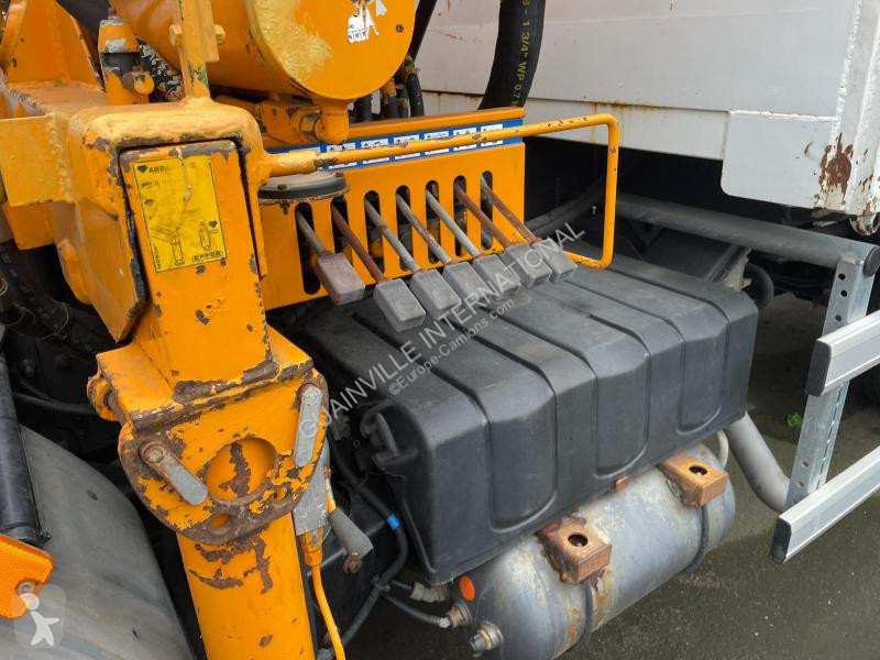 شاحنة Renault 240.13 DXI