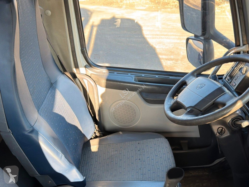 شاحنة Volvo 380 Kipper 5,10 m * ATLAS TEREX...