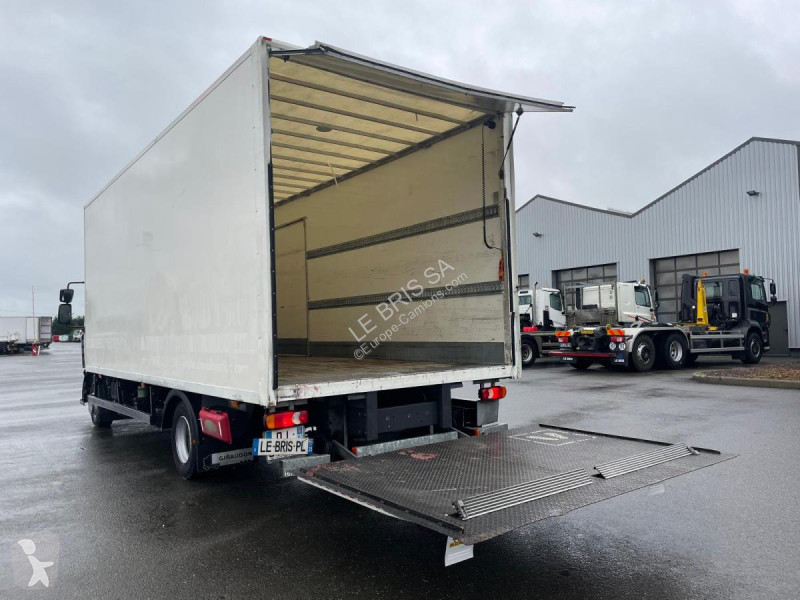 Camion Renault  D240.12