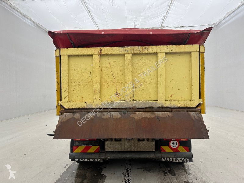 شاحنة Volvo 700 - 6x4