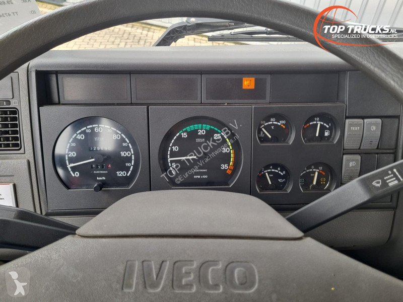 شاحنة Iveco EuroFire 95E18 4x4 -600 ltr...