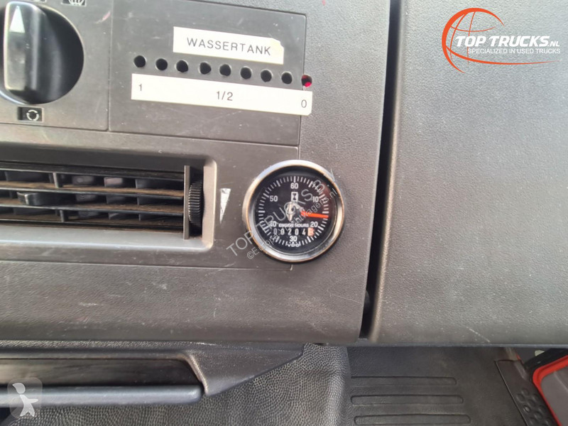 شاحنة Mercedes AF 4x4 - 1.800 ltr - 600 ltr...
