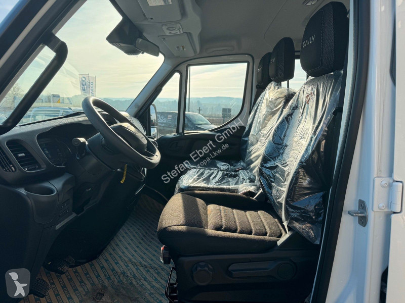 شاحنة Iveco 70C18 H 3.0L...