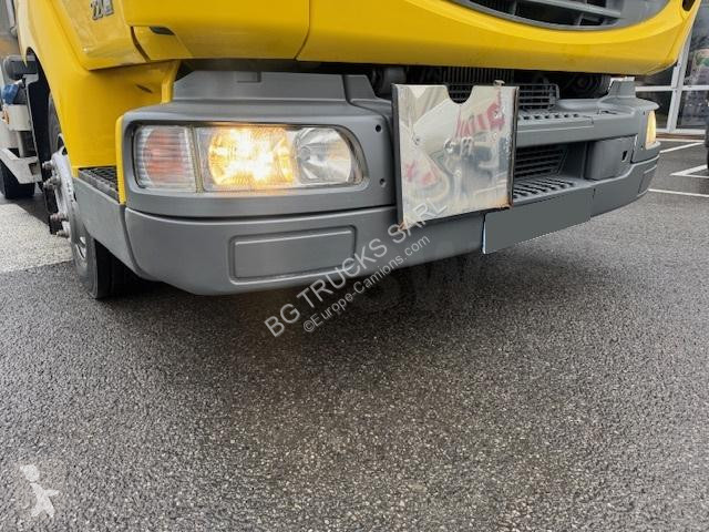شاحنة Renault 220 DXI