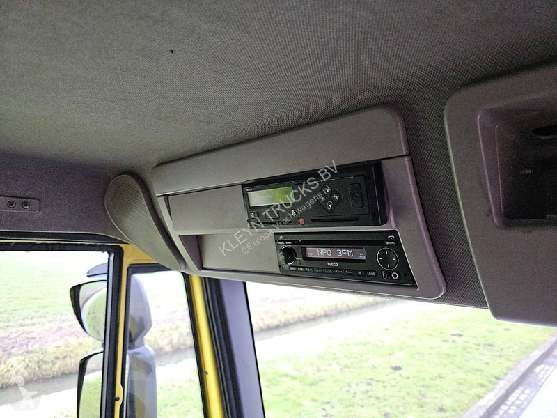 شاحنة Iveco 120E21 EUROCARGO AIRCO TAILLIFT