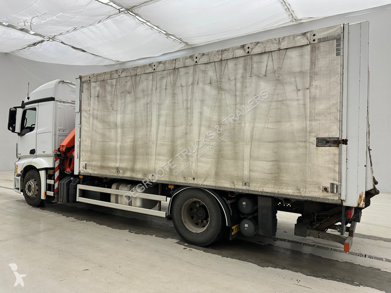 Mercedes 1832 truck
