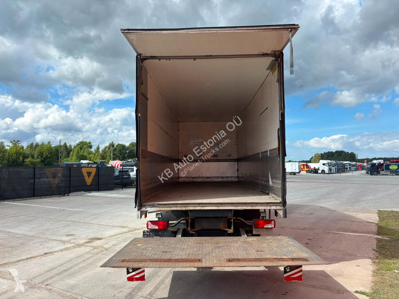 شاحنة Scania P 320 4x2 BOX =7578 mm