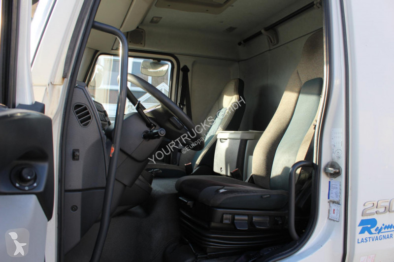 شاحنة Volvo FL 250 E6  Getränkewagen  Klima LBW...