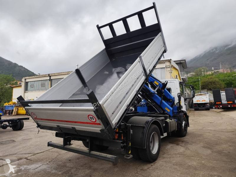 شاحنة Iveco