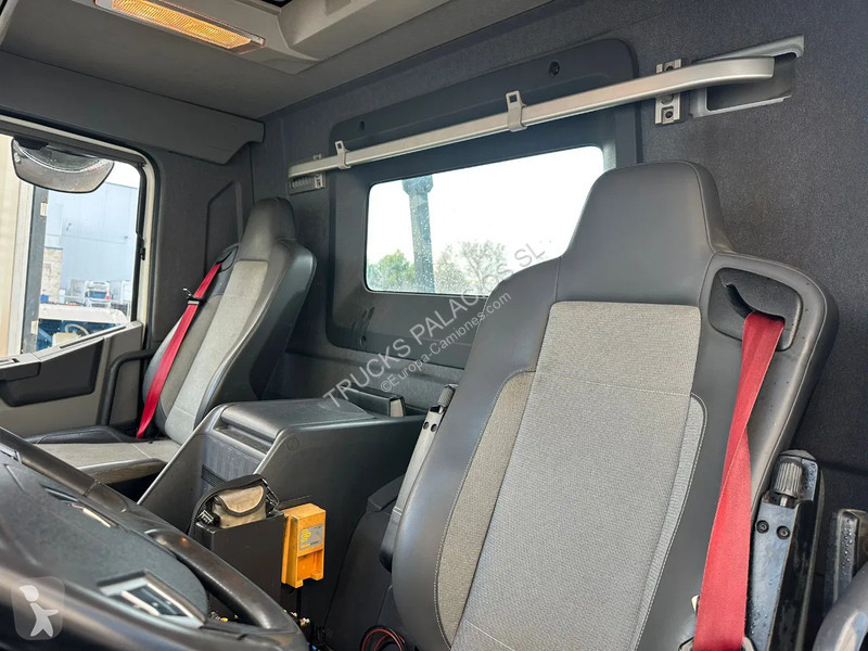 شاحنة Renault C430 portacontenedor de gancho