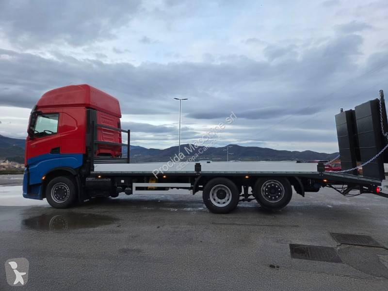 شاحنة Iveco