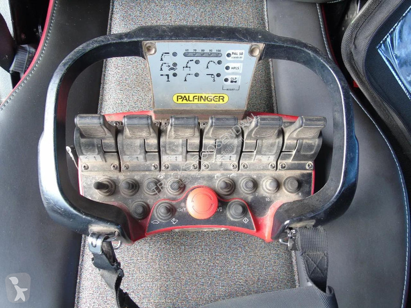 شاحنة Volvo 420 + PALFINGER 23001-EH + 8X4 +...
