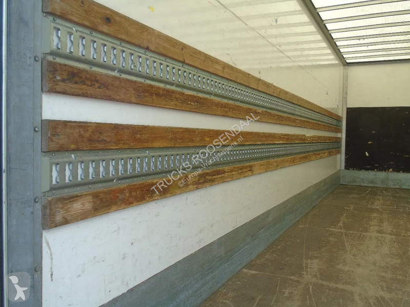 شاحنة Iveco 120E21 euro 6 + lift + lot in stock