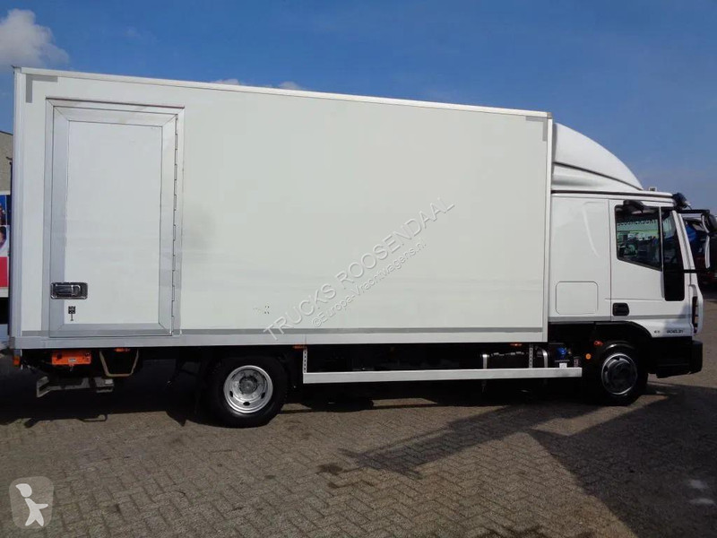شاحنة Iveco 80EL21 Manual + Euro 6 + Dhollandia...
