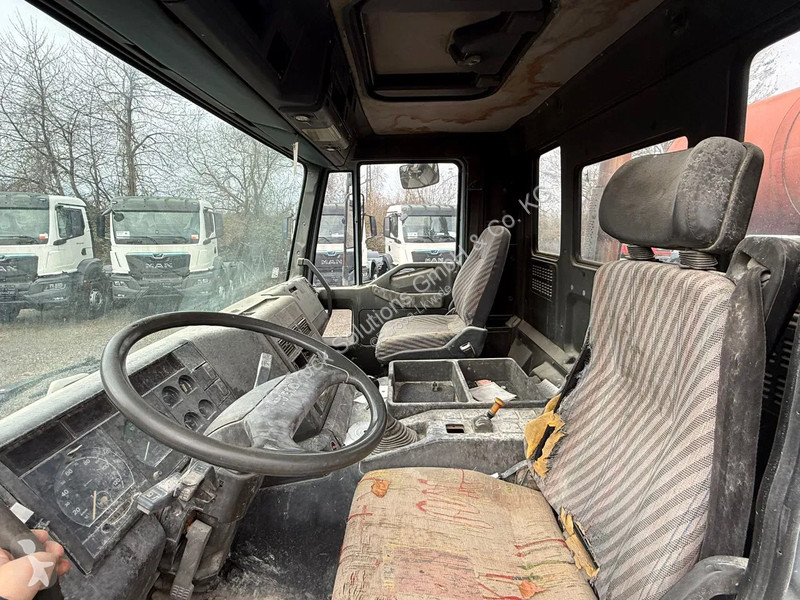 شاحنة Iveco 340 EuroTrakker 260 E 340 6X4