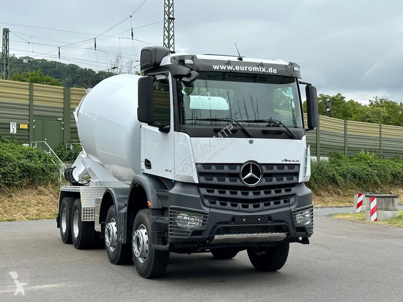 شاحنة Mercedes 4142 Mercedes-Benz  5 4142 B 8X4...