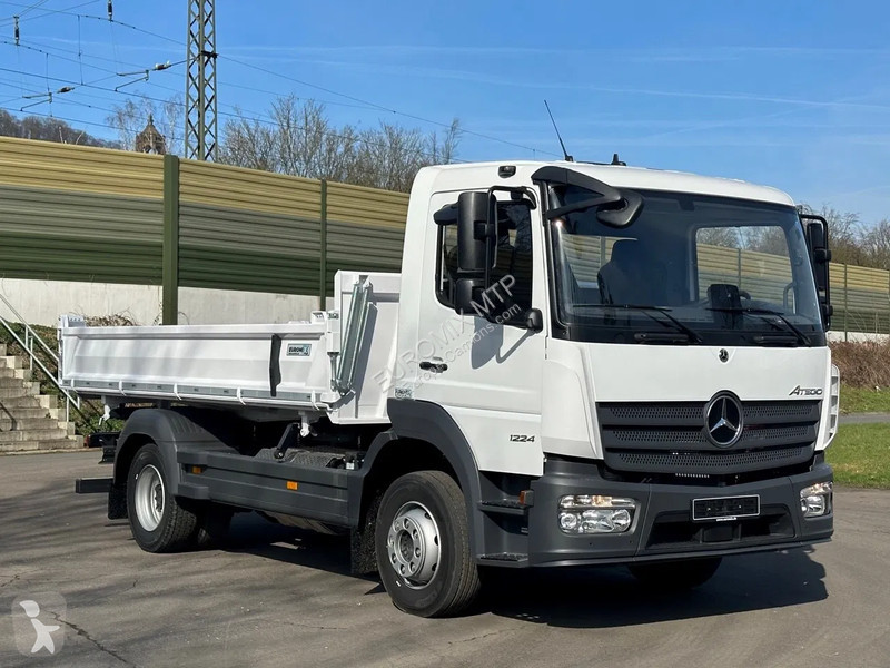 شاحنة Mercedes 1024 Mercedes-Benz 1224 K...