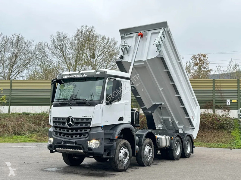 شاحنة Mercedes 4145 Mercedes-Benz  5 4145 8X4...