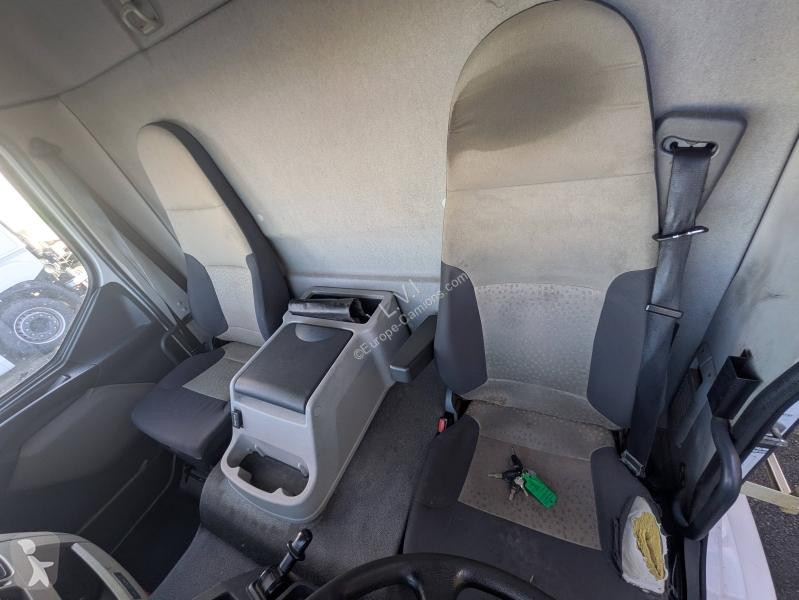 شاحنة Renault 220 DXI Frigo 4x2