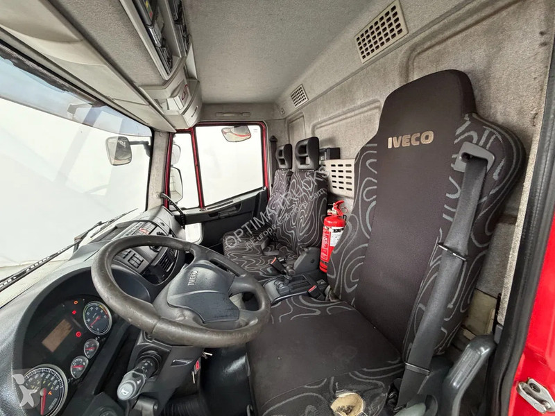 شاحنة Iveco EuroCargo 120 E22