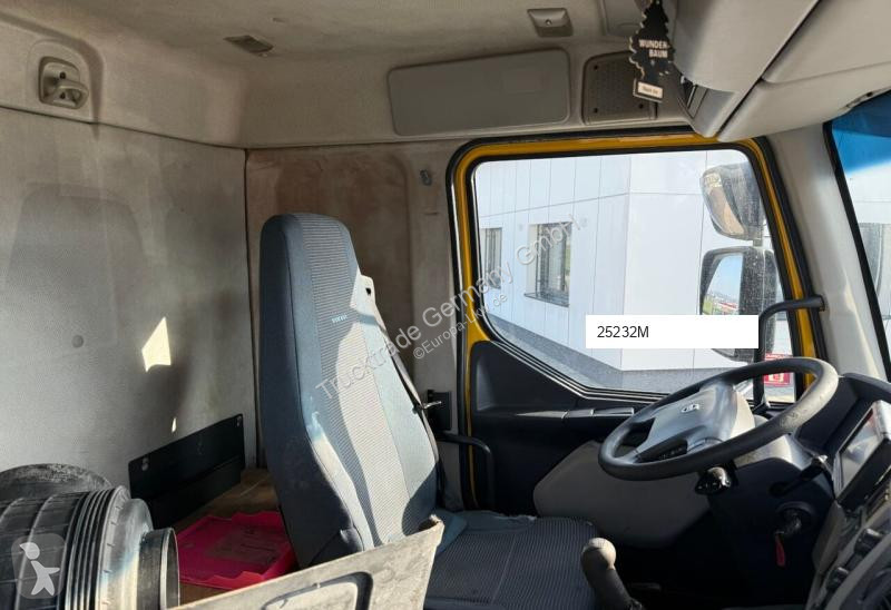 Camion Volvo 638 FLL-280 / Dieselpumpe fehlt