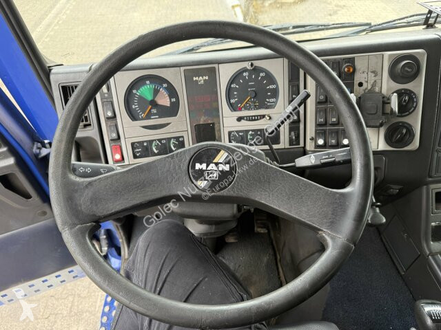 Camion MAN TGS 26.400 6x2 Kipper + Kran LogLift...