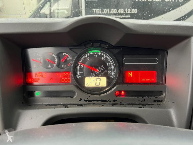 شاحنة Renault 270 DXI