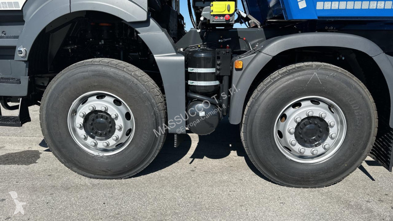 شاحنة MAN TGS 41.520 8x4