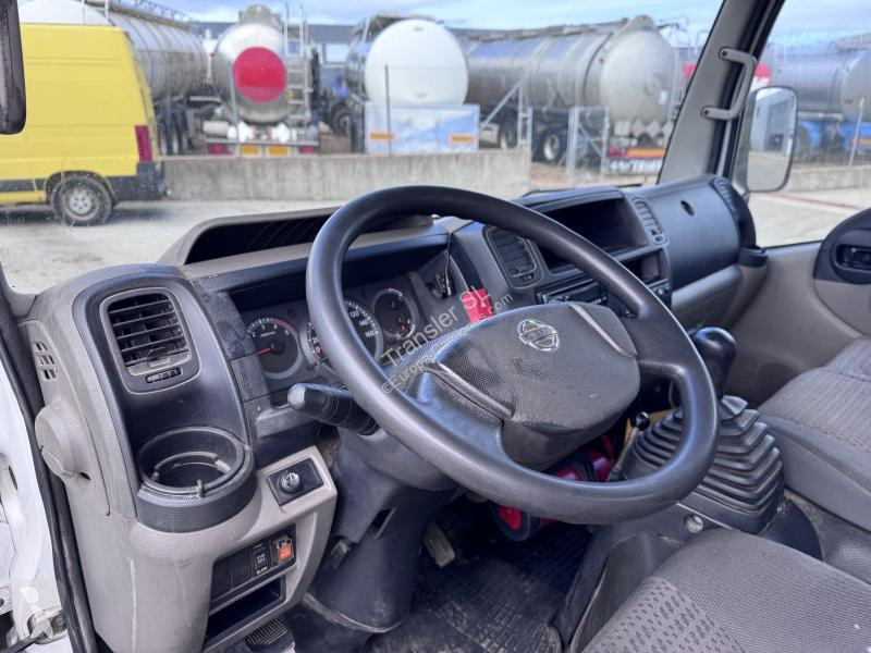شاحنة Nissan