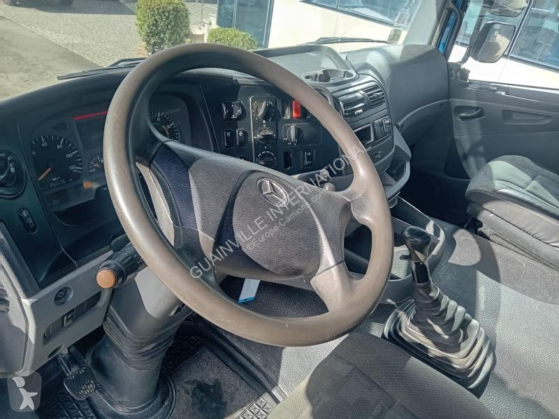 شاحنة Mercedes 3243