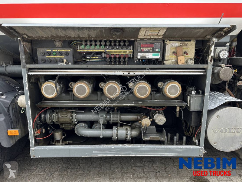 شاحنة Volvo 400 6x2 - STOKOTA 19.000Ltr Fuel /...