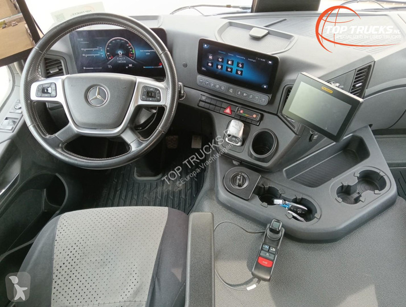 شاحنة Mercedes 4146 8x4 Palfinger 24t....