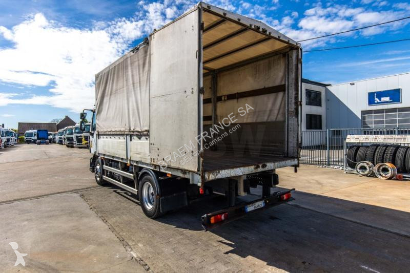 شاحنة Renault  D16 240 DXI