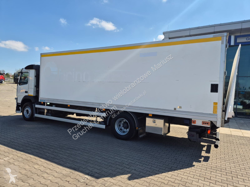 Камион Volvo FM 340 / CARRIER I350 / LIFT ZEPRO