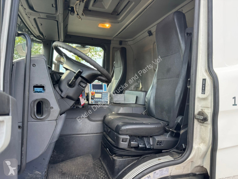 Ciężarówka Scania P360 6X2 EURO 5 / AUTOMATIC 2...
