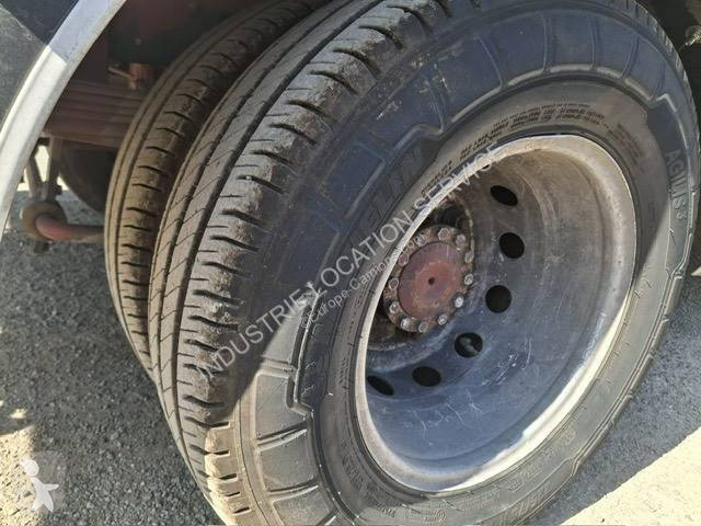 شاحنة Iveco
