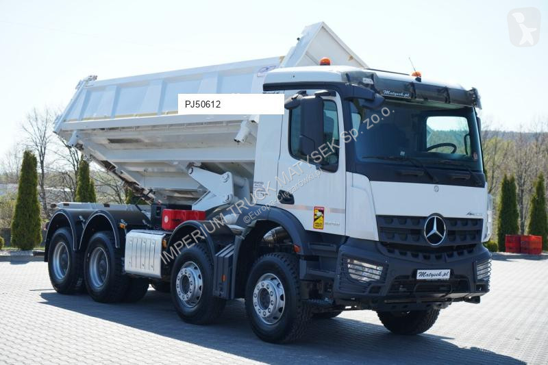 شاحنة Mercedes AROCS 3243 / 8x4 / WYWROTKA...