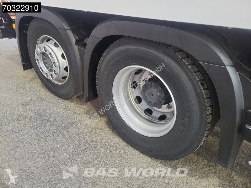 Camion Mercedes 2532 6X2 2000kg Ladebordwand...