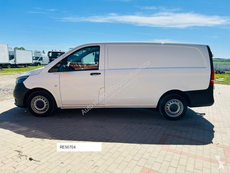 Furgoneta Mercedes vito