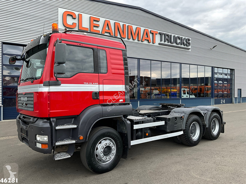 شاحنة MAN 33.440 6x4 Manual Full steel Kipper...