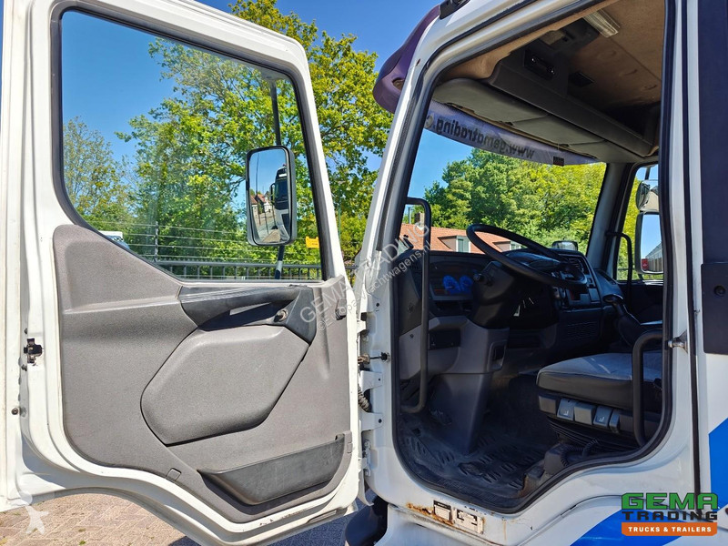 شاحنة Renault 270 4x2 Double Cab (7-seater)...