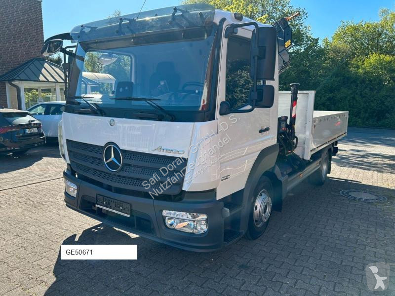 شاحنة Mercedes 066D