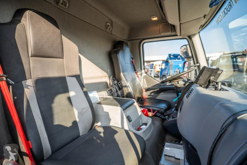 شاحنة Renault  MIDLUM 220 ALU CM 9.000L+4COMP