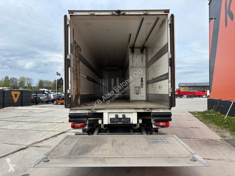 شاحنة Volvo FM 370 6x2*4 MITSUBISHI TU100 / BOX...