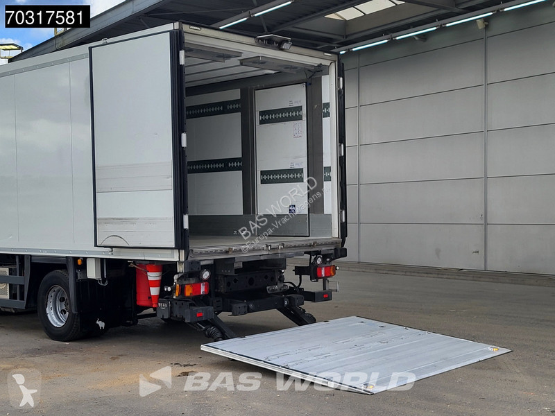 شاحنة MAN 15.250 4X2 Carrier Syberia 1500kg...