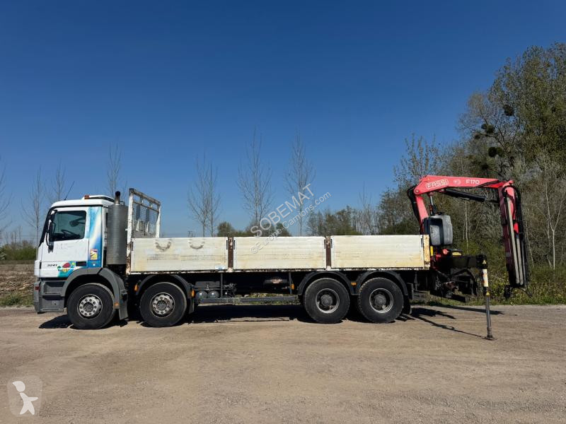 Camion Mercedes 3241