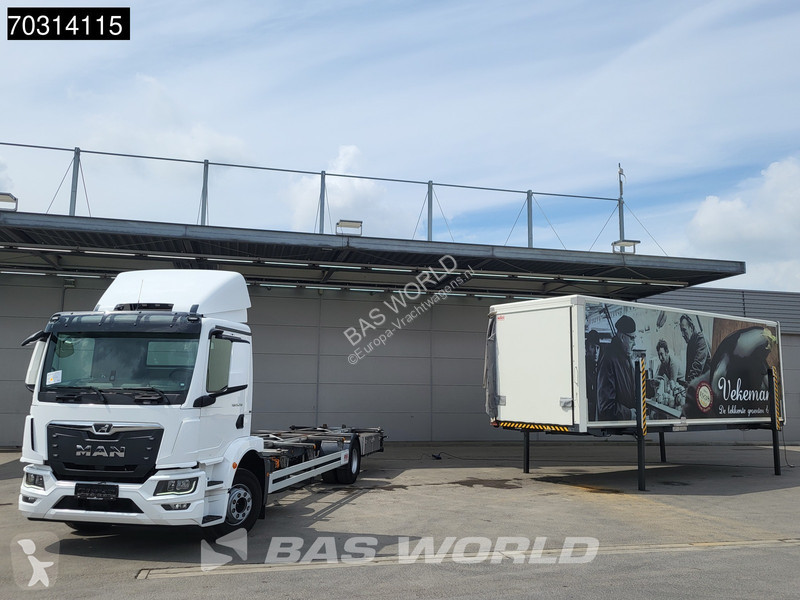 شاحنة MAN 15.250 4X2 42.000 kms! 15 tons...